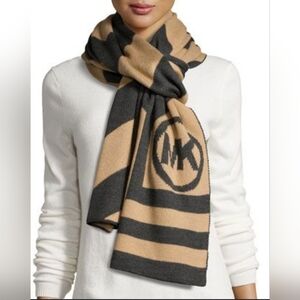 Michael Kors Wrap Scarf Tan Gray​​​